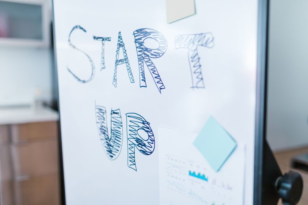 Startup Gerçekleri: Fikir mi Çok Ediyor, Uygulama mı?